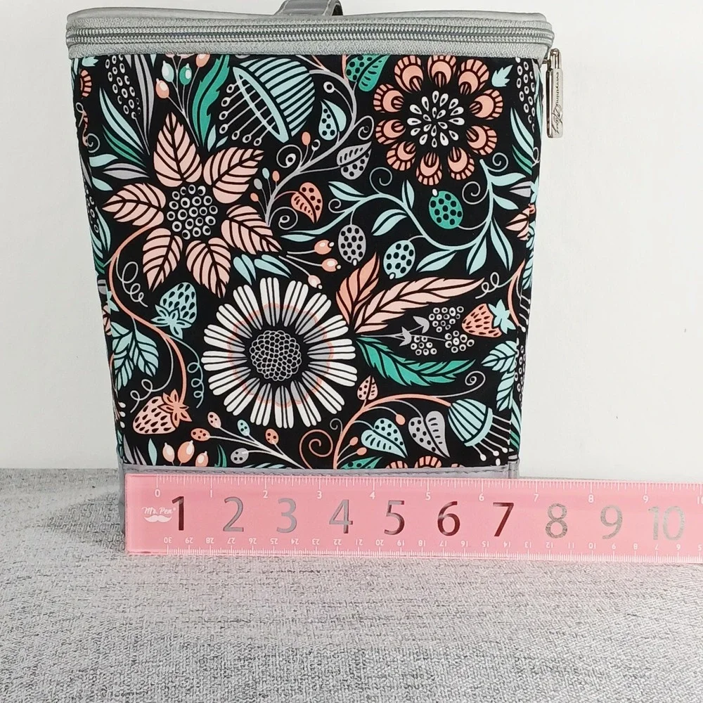 Everything Mary Floral Yarn Storage Bag Organizer with Grommets and Dividers‎